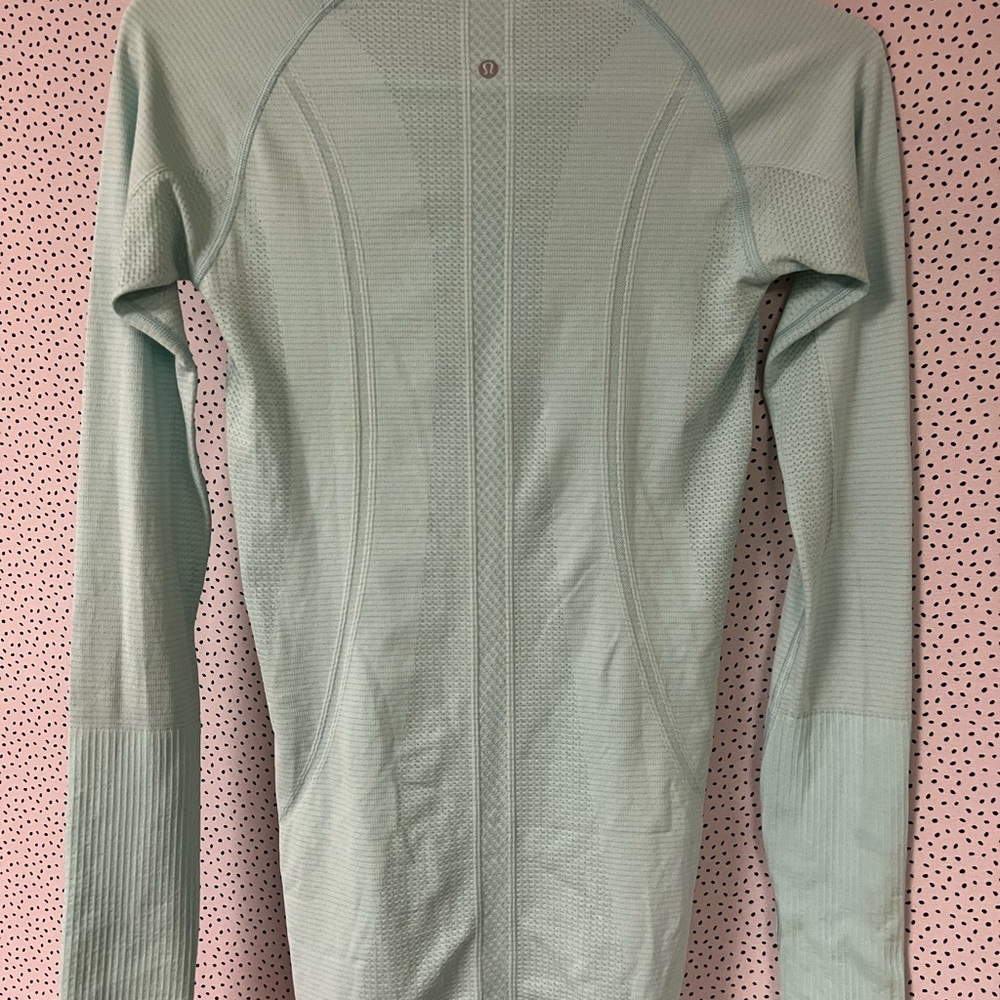 Lululemon long sleeve swiftly